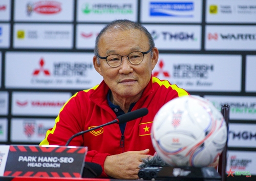HLV Park Hang-seo: Indonesia nếu mạnh​ hãy thắng đội tuyển Việt Nam